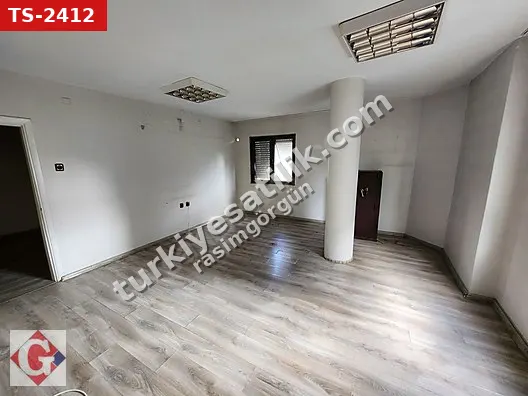 GÖRGÜN'DEN A.KAĞIZMAN İŞ MERKEZİNDE 3 BÖLÜMLÜ 70M² KİRALIK OFiS
