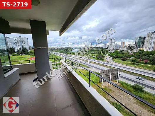 GÖRGÜN'DEN NEHİR MANZARALI 4+1 260M2 SATILIK REZİDANS KATI