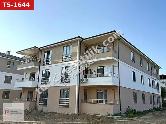 GÜRKAN GAYRİMENKUL YENİ MH. EBV.BANYOLU GİYİNME ODALI 3+1 DAİRE