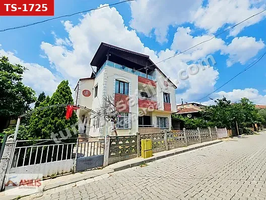 Derince'de 2 Daireli, Bahçeli, Garajlı Müstakil Ev Fırsatı