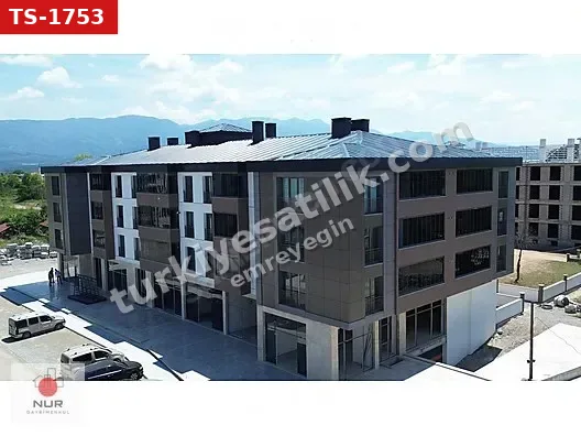 NUR GAYRİMENKUL'DEN YENİ MAHALLE'DE 3+1 135m2 SATILIK LÜKS DAİRE